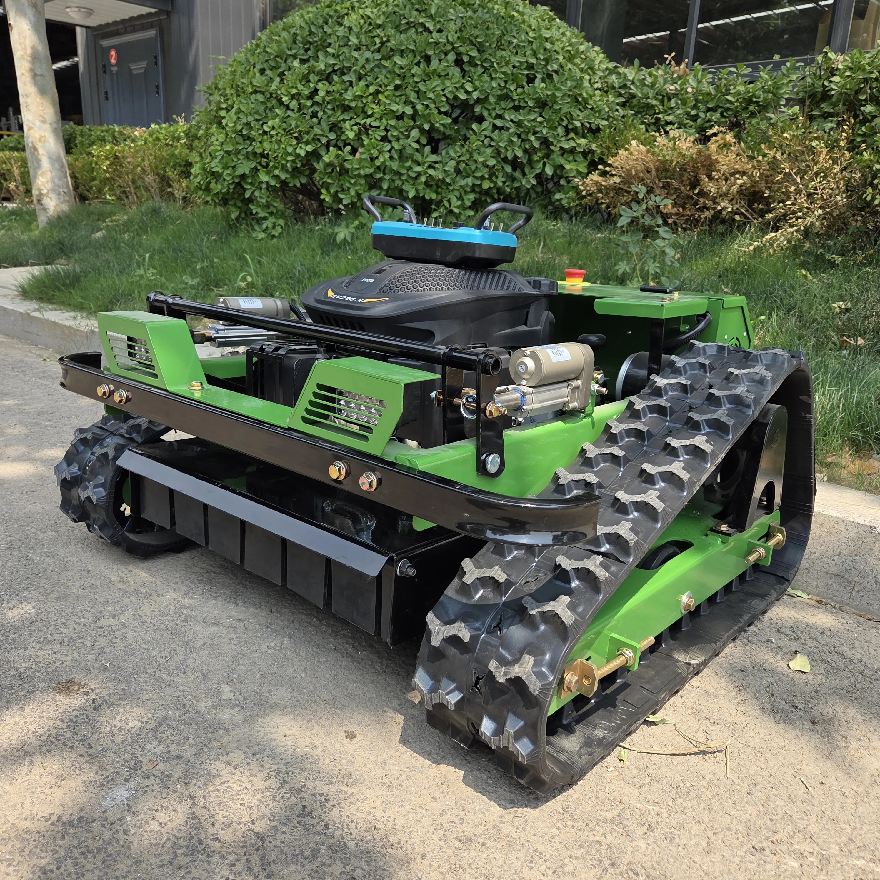 Cortacésped recargable utilizable todo terreno, pendiente de giro cero 45 °   Máquina inalámbrica de gasolina para jardín con robot de control remoto inteligente