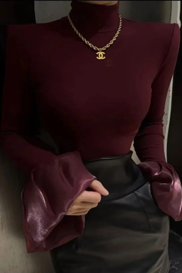 

Женская приталенная футболка с высоким воротником, рукавами-колокол и подкладкой, новая, черная, базовая, стильная, элегантная.