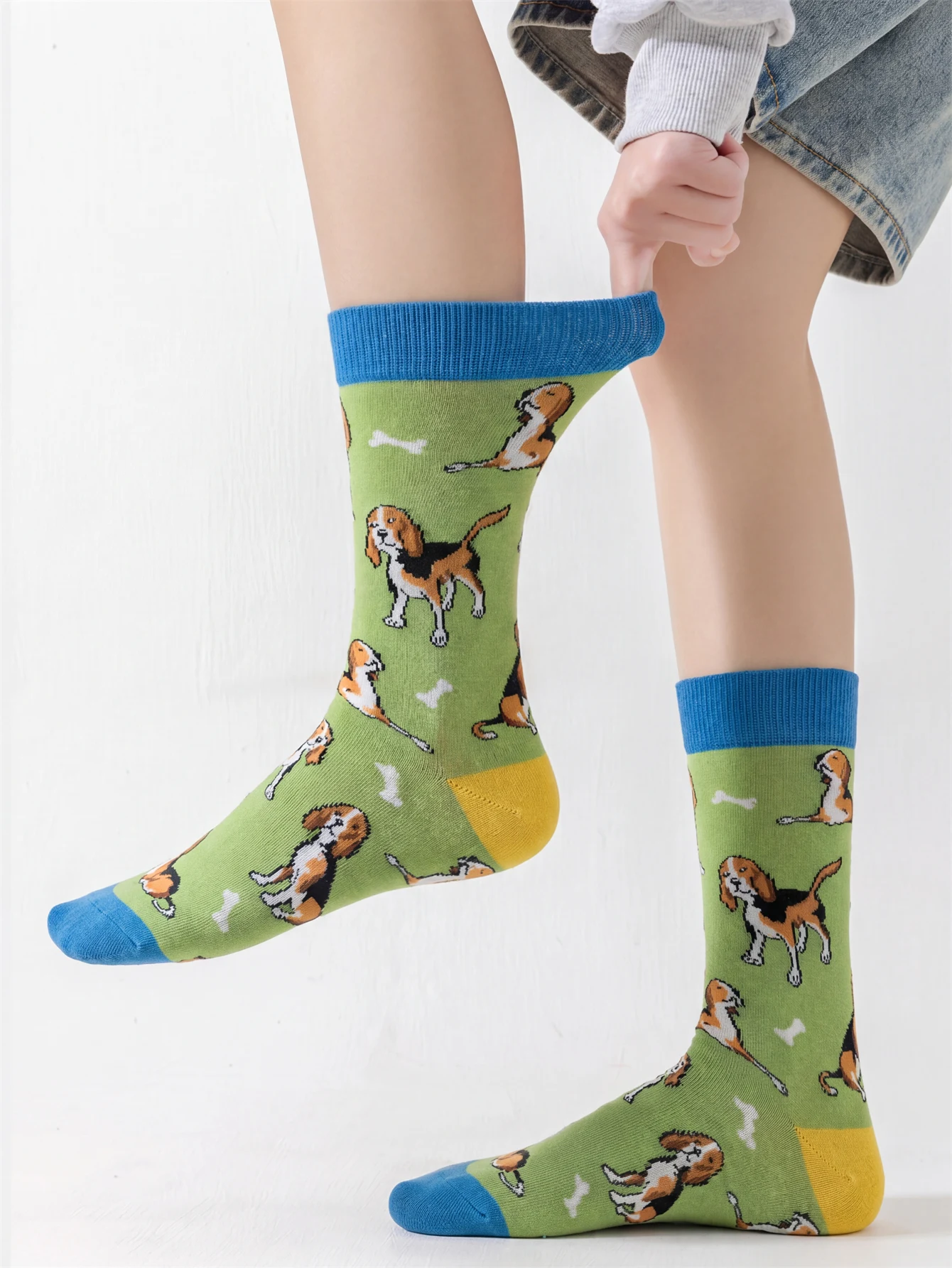Cute Beagle Print Crew Cotton Socks Men Funny Dog Pattern Mid Calf Socks Soft Casual Daily Skateboard Street Men‘s Socks