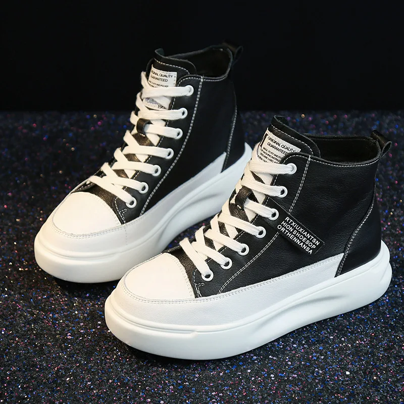 

Women's High Top Platform Sneakers Black White Casual Lace-Up Shoes 2026 New Thick Sole Comfortable Flat Heel 3.5Cm Ankle Boots