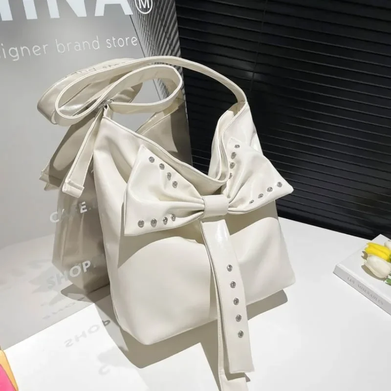 Framed Leather Handbag For Women Luxury Designer Vintage Crossbody Bag Large Capacity Minimalist Uniquely Structured Diaper Bag