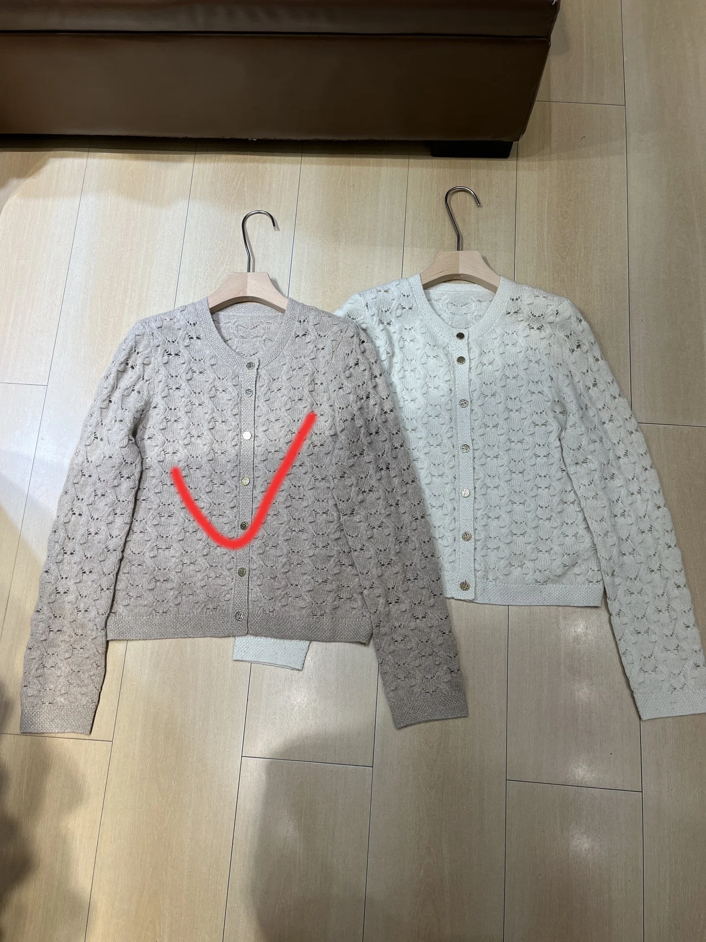 2026 Autumn/Winter New High-Quality Fashion Cardigan With Gold Thread For Women