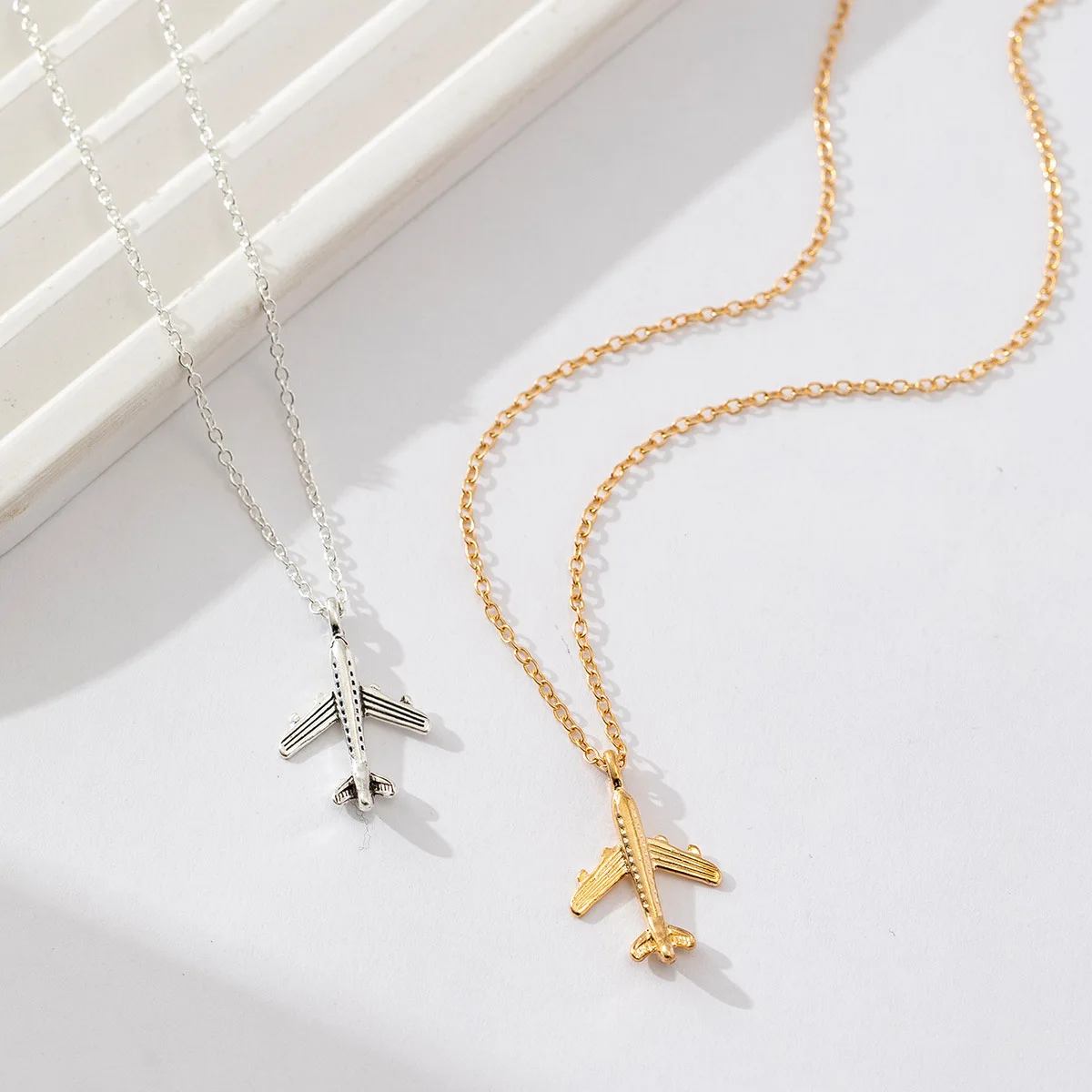 Cute Necklaces Friendship Gifts for Women Personalized Air Plane Pendant Jewelry Accessories Men\'S Clavicle Chains Fashion