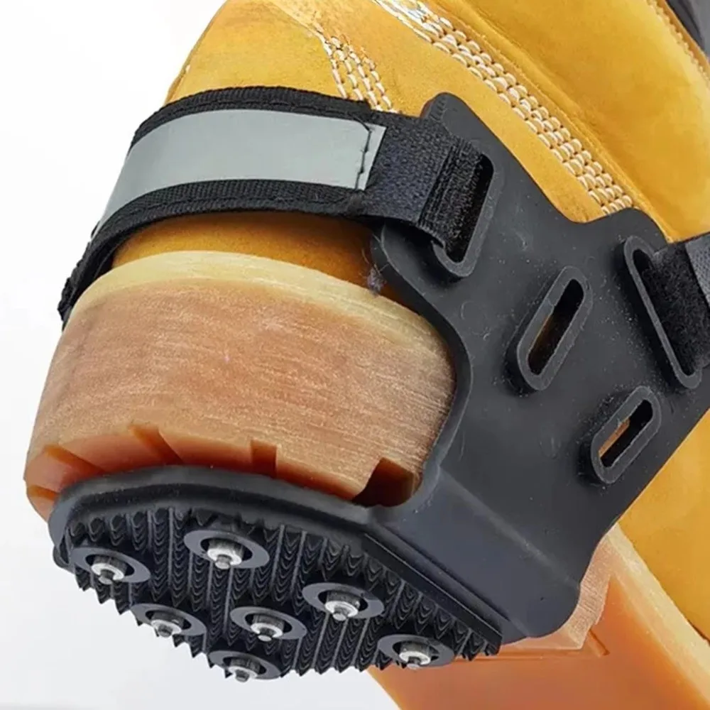 1 Pair 7 Spikes Ice Cleats Reflective Stripes Adjustable Straps Crampon Spikes Universal Fit Non-Slip Traction