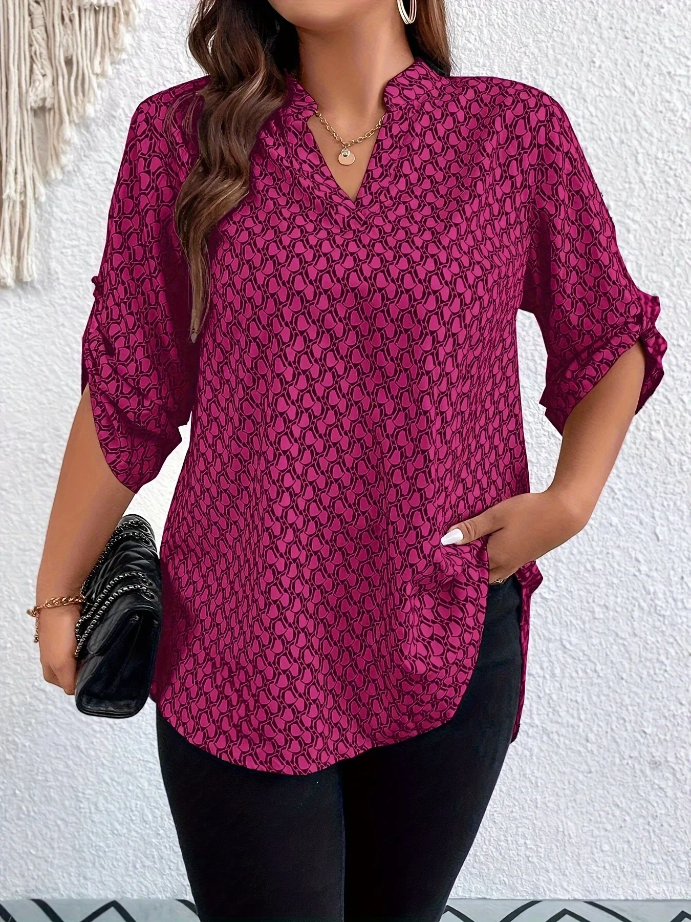 Plus Size 1XL-5XL Women\'s Printed V-neck Shirt with Rolled Edge Sleeves Casual Top