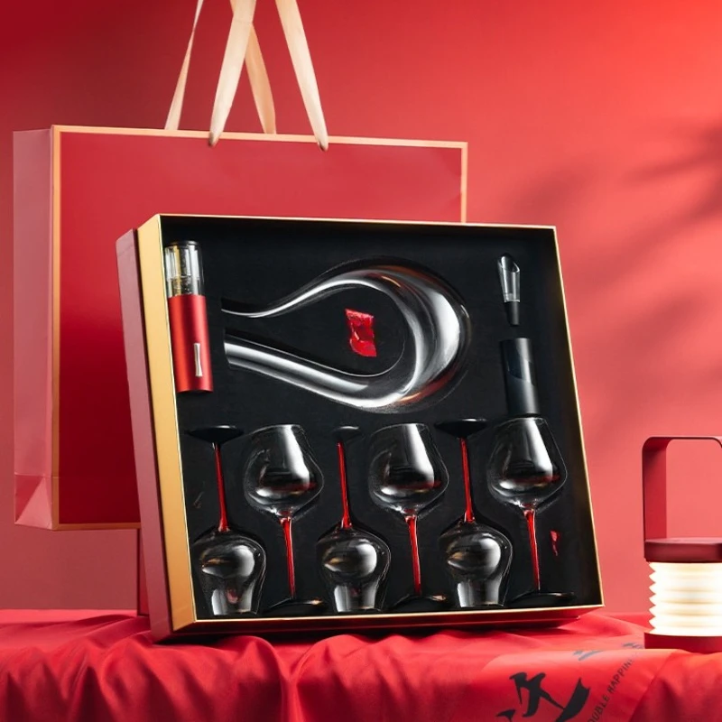 Give away practical wine set ornaments, move into the house red wine glass gift box