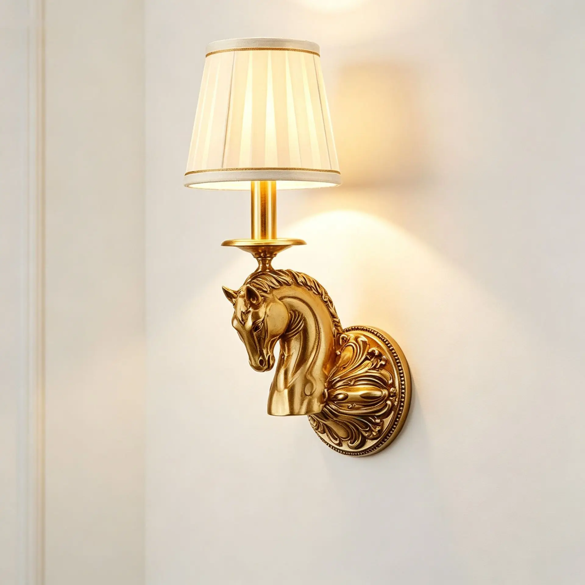 French High-End Copper LED Wall Lamp for Living Room Bedroom Bedside Hotel Brass horse Head Wall Sconce Hanging Light