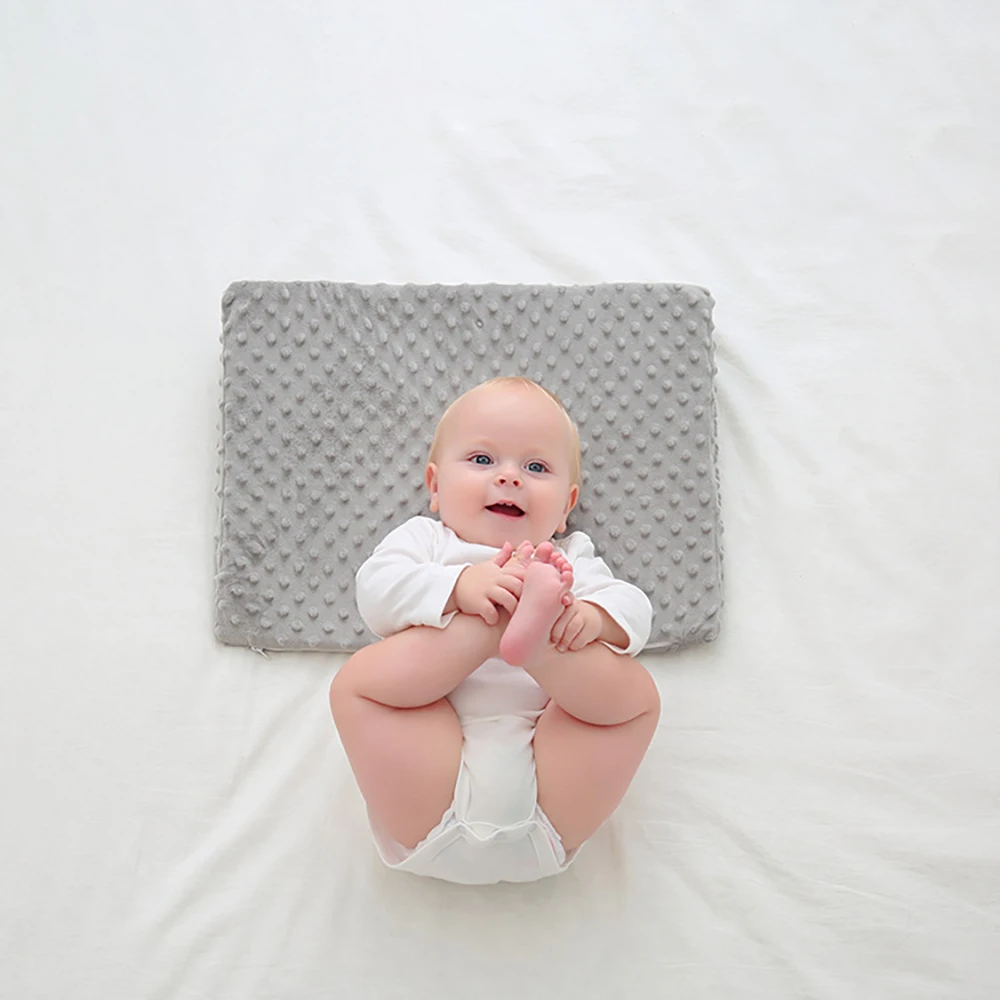 AnGku Nursing Baby Pillow Easy-to-Clean Pillows for Newborn Feeding - Essential for New Parents