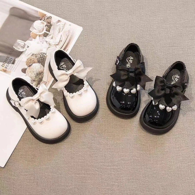 

Детские кожаные туфли в британском стиле на толстой подошве, универсальные повседневные туфли для девочек, простые и удобные туфли-мэри-джейн для девочек, весна 2026