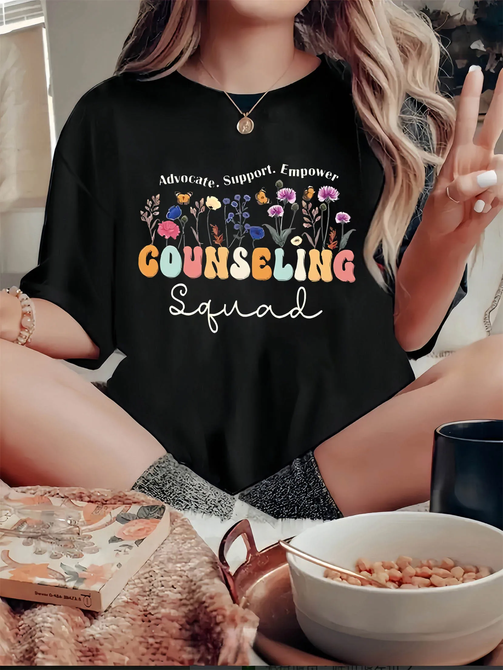 

1 шт. женская футболка с цветочным принтом Counseling Squad, повседневная футболка с круглым вырезом и коротким рукавом, трикотажная ткань из полиэстера, средняя стрейч, всеморская