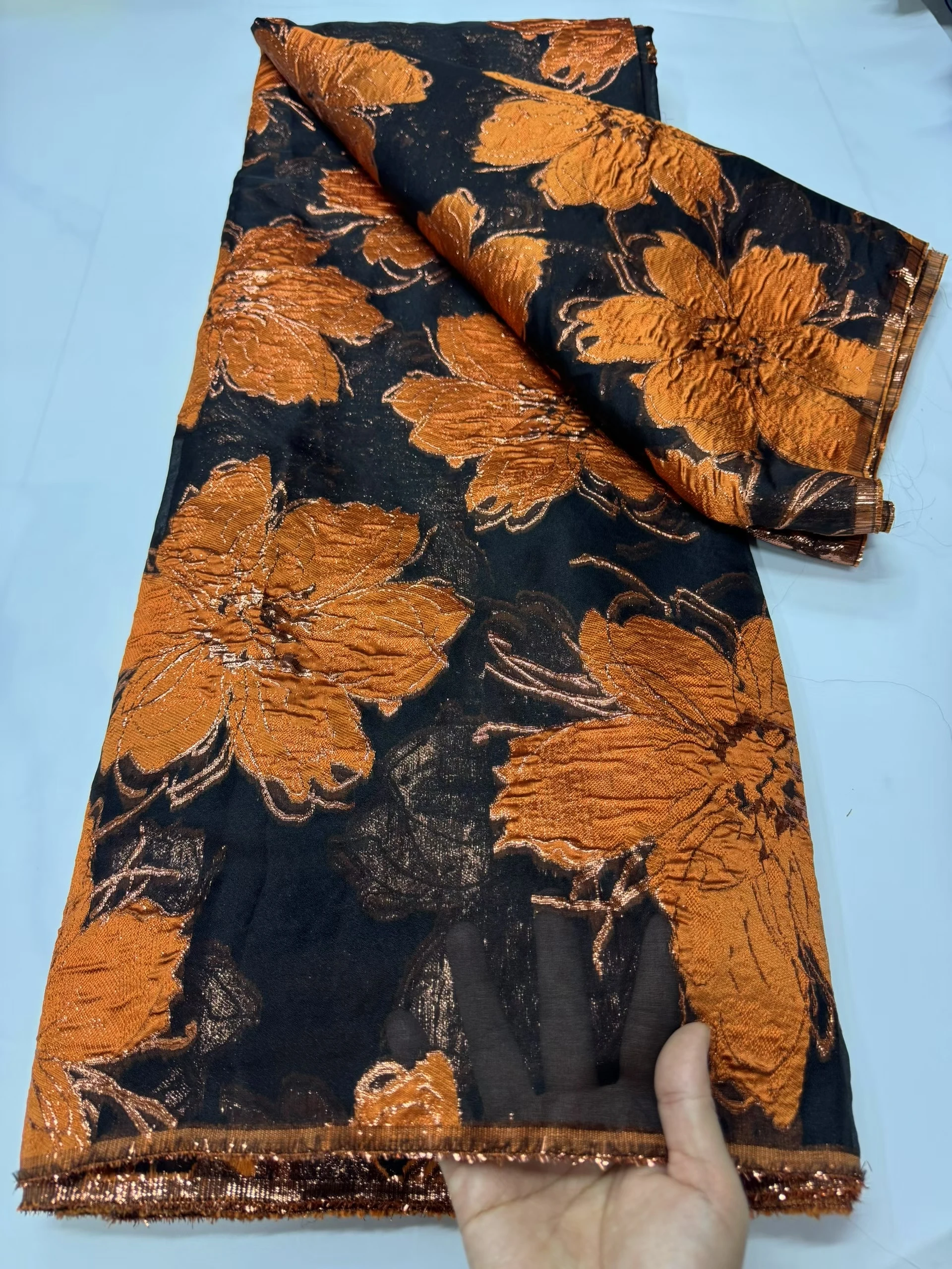 

Новое поступление, оранжевая, черная парча, жаккардовая африканская кружевная ткань, 2025 дамасская органза, нигерийская кружевная ткань для женщин, вечерние LCW2526