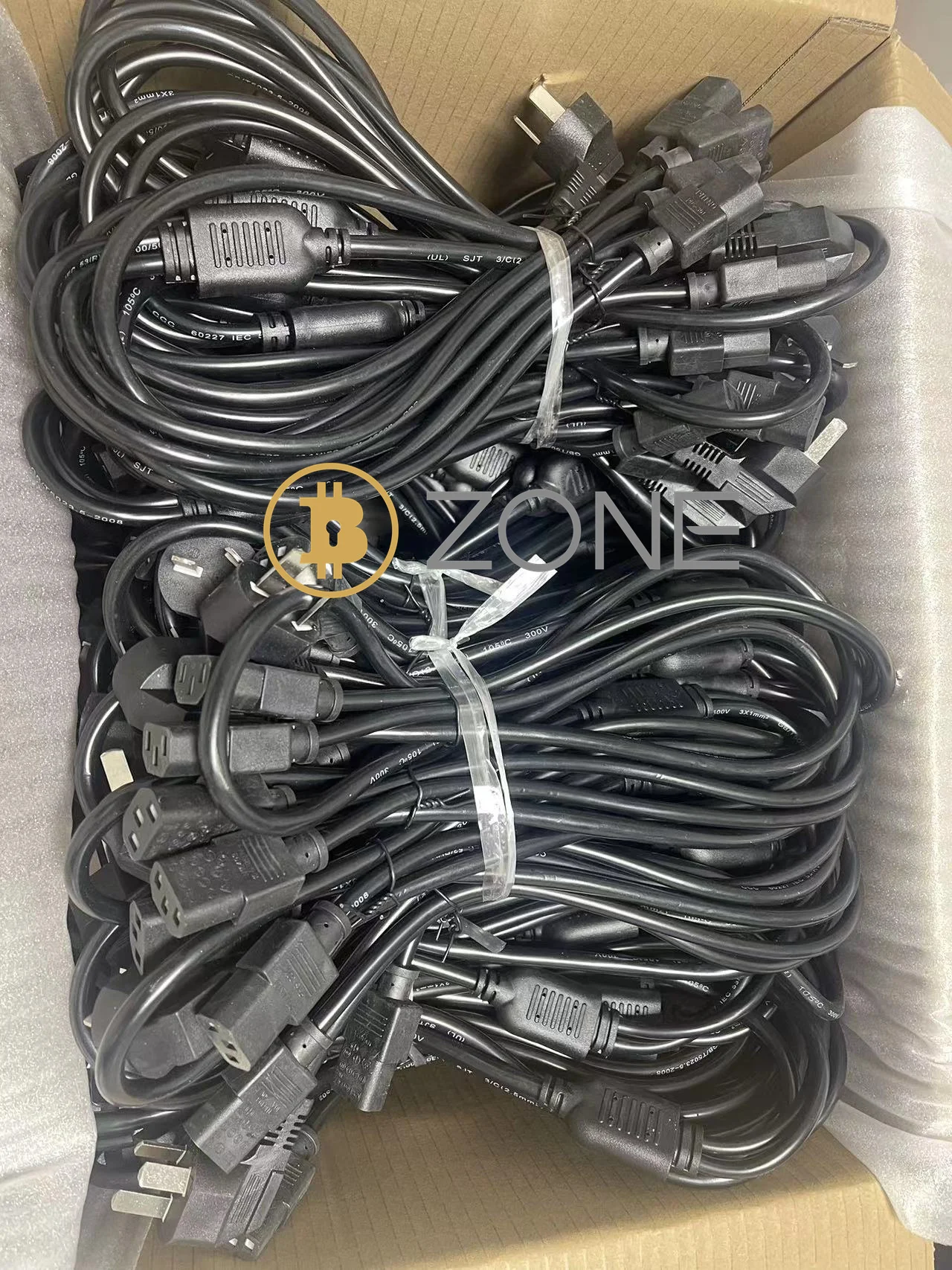 Imagem -04 - Bitmain Antminer-s19pro e S19 l7 e S19xp Padrão Americano Plugue dos Eua Cabo de Alimentação Duplo C13 Splitted 1.5m 16a