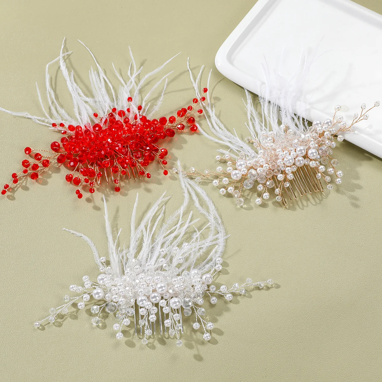 

Red/White Pearls/Crystal Beads Hair Combs with Feather Designs Handmade Super Fairy Beads Hair Jewelry for Bride Wedding