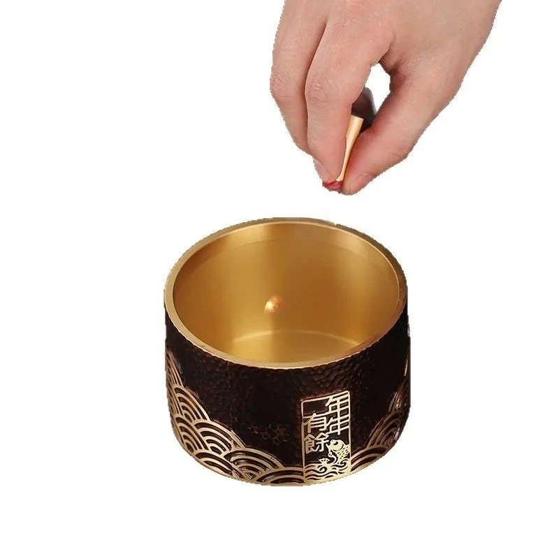 

Anti-fly pure brass ashtray with lid Home living room Tea table Office Creative engraved ashtray