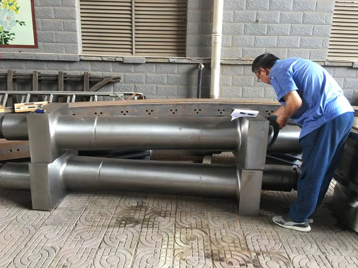 التعدين مخصص كبير غريب الأطوار رمح سبائك الصلب التصنيع باستخدام الحاسب الآلي مزورة العمود المرفقي الكبير