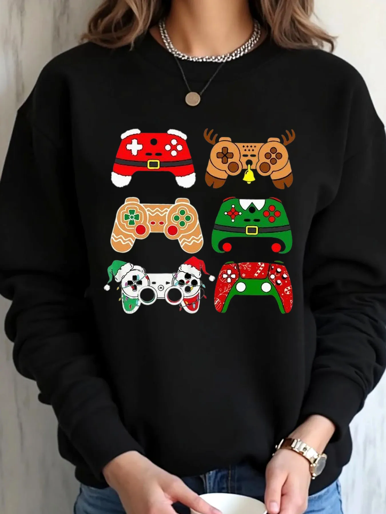

Женская толстовка большого размера с рождественским игровым контроллером и принтом, верхняя одежда