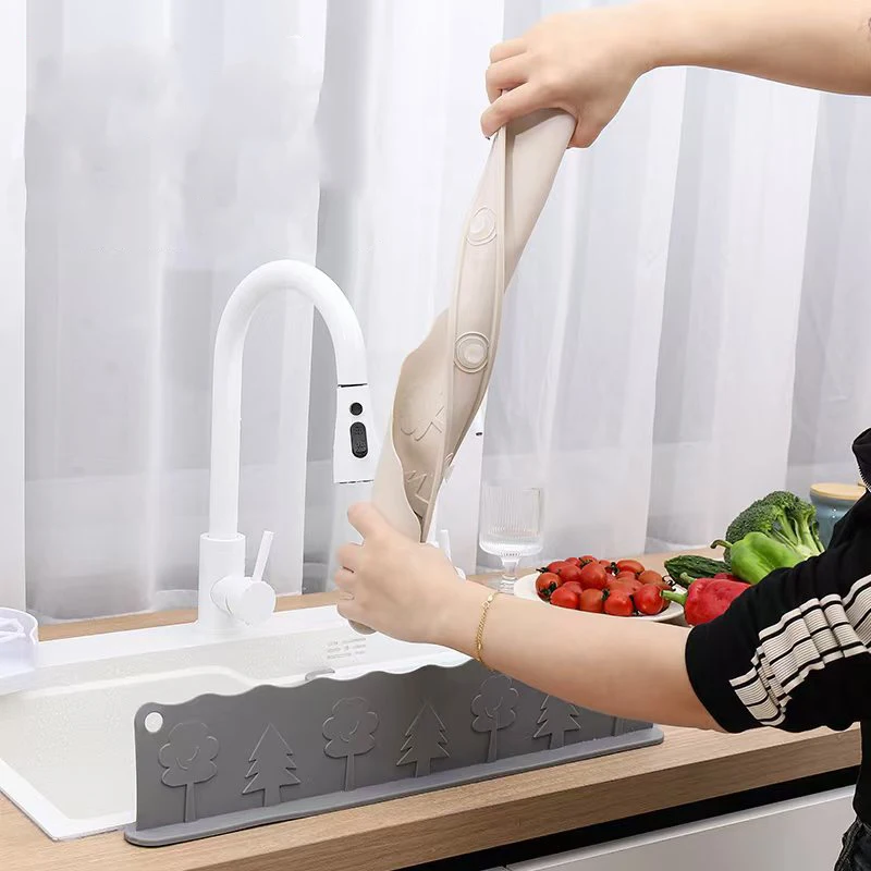 Silicone Kitchen Sink Splash Guard Countertop Reusable Water Faucet Splash Proof Board Bathroom Sink Water Blocking Strip