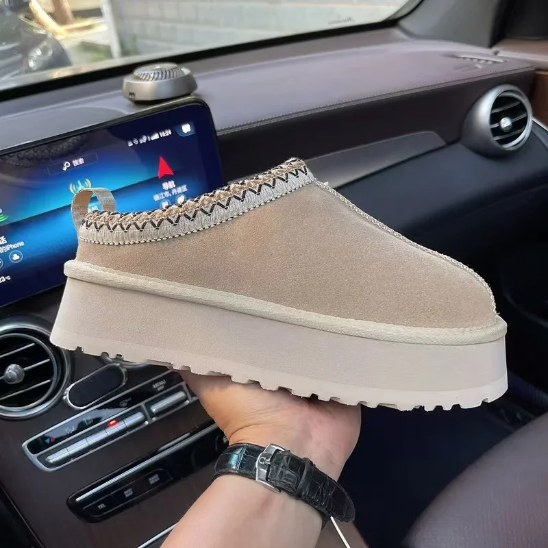 2024Women Winter New Fashion Brand Designer Outdoor Walking Flat Shoes Simple Solid Color Daily Casual Non slip Women Snow Boots