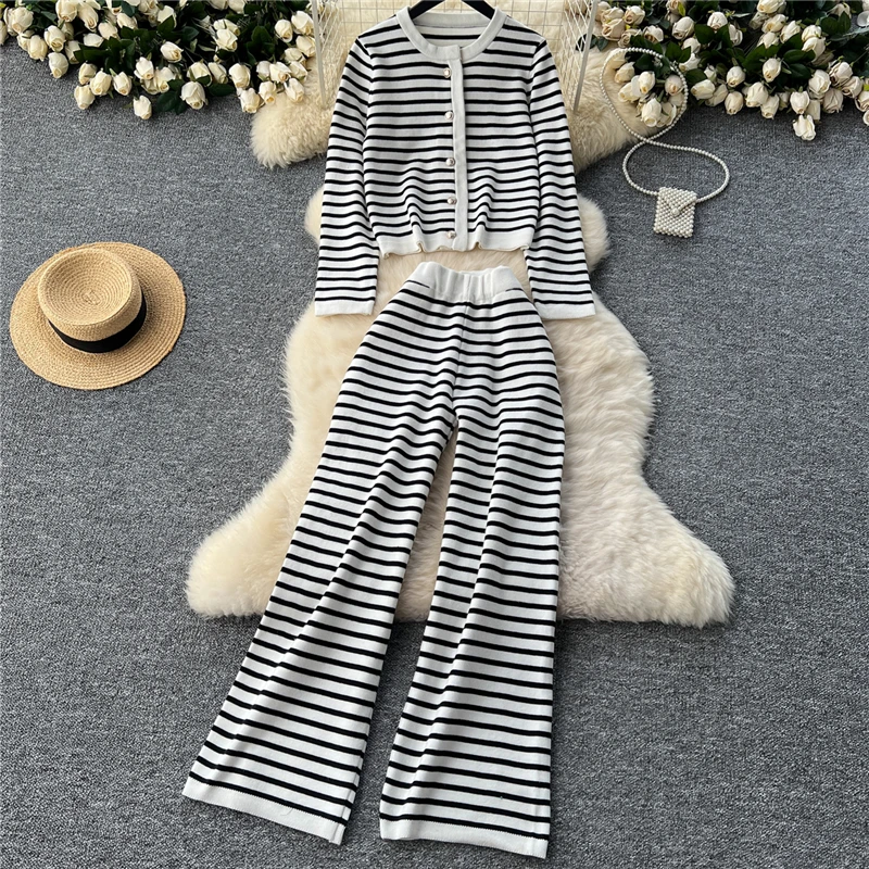 REALEFT Autumn Winter 2 Pieces Striped Women\'s Sets Knitting Tracksuit O-Neck Cardigan Sweater and Wide Leg Pants Suits 2024