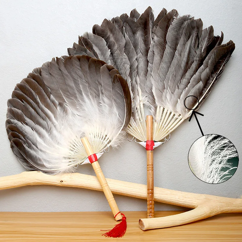 Vintage Round Feather Fan Handmade Chinese Style Art Craft Gift Zhuge Liang Hand Fan Stage Performance Props Home Decorations