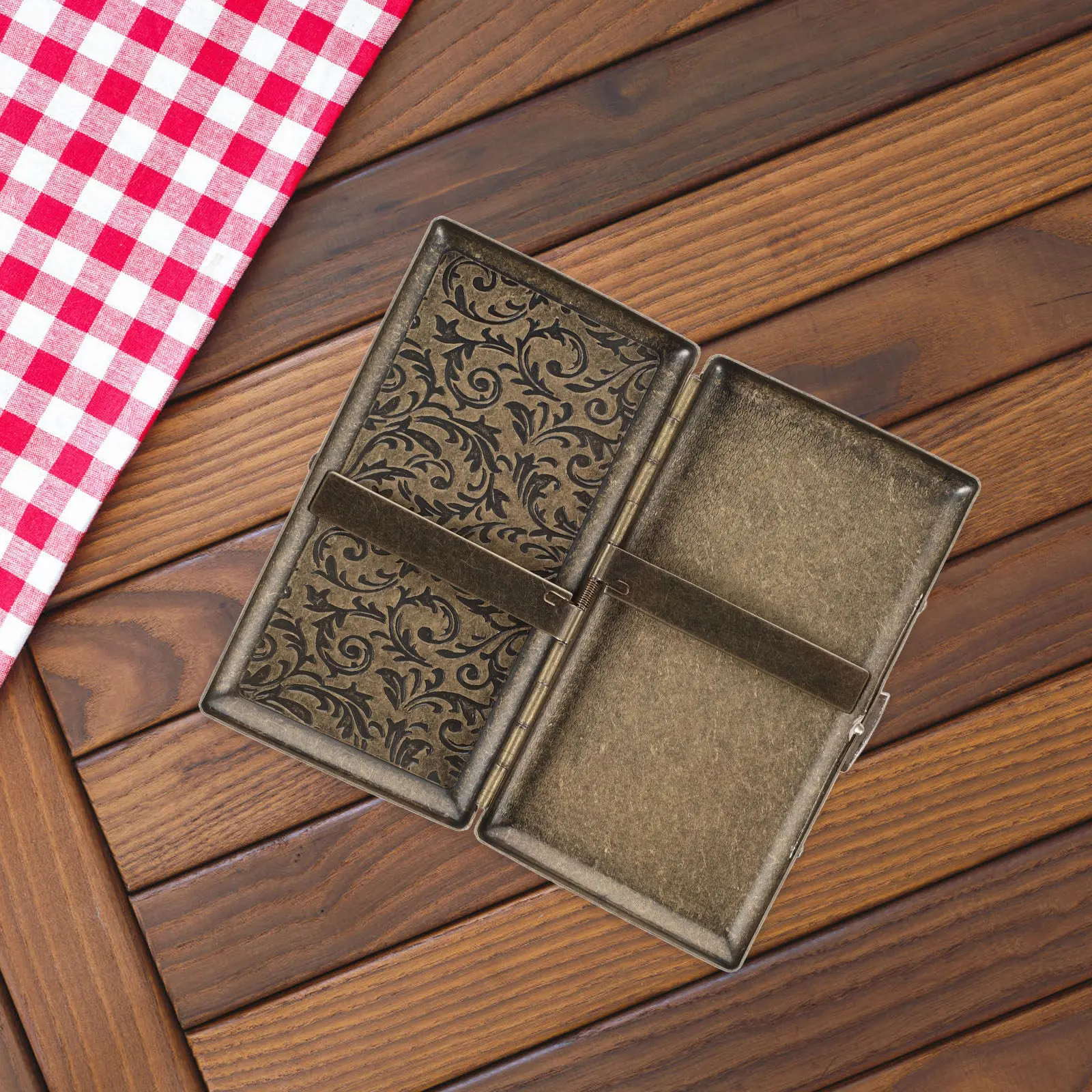 

Cigarette Case Hard Container Double Side Opening Protective Covers Classic Stainless Iron Retro Cigarette Box Storage Box