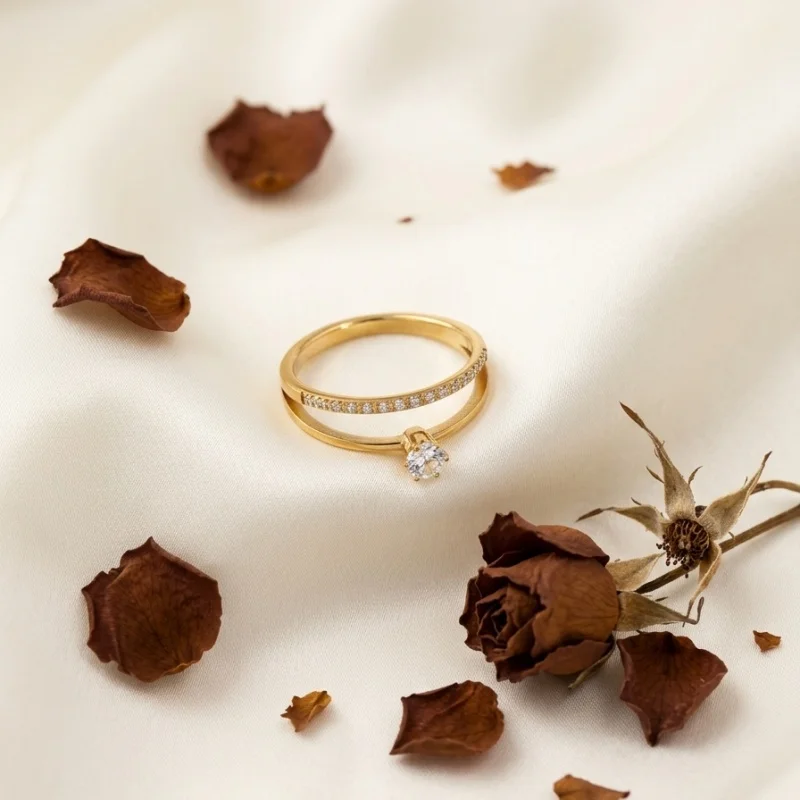 1 Piece of Stainless Steel Ring Plated with 18K Gold, Featuring Double-Layer Hollow Design and Imitation Diamond Pendant, Suitable for Women to Wear Daily for Commuting and Going Out