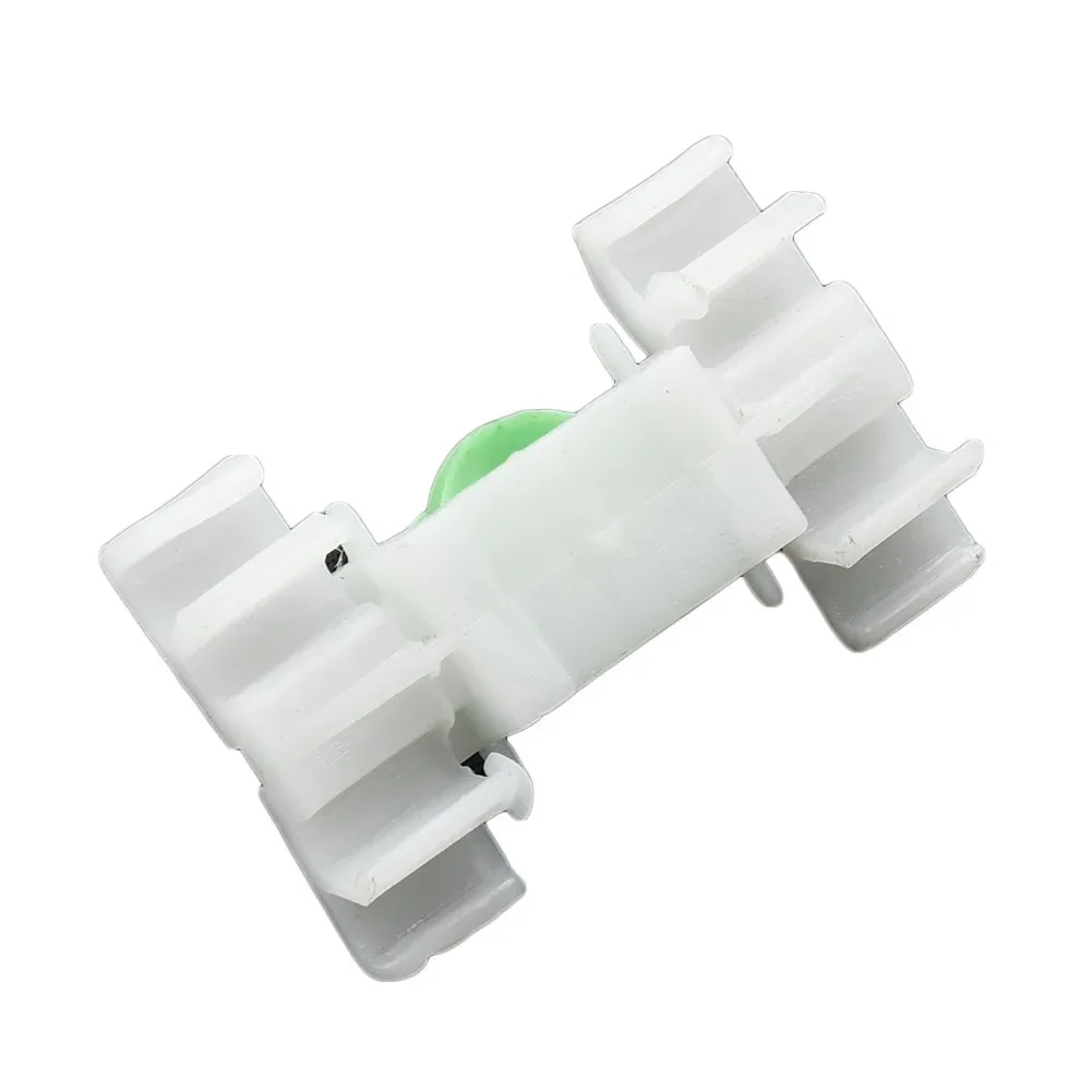 

Decorative Strip Door Clips Push Pin Plastic White+Green For BMW Moulding Panel Push pin Rivet Bump Car Exterior
