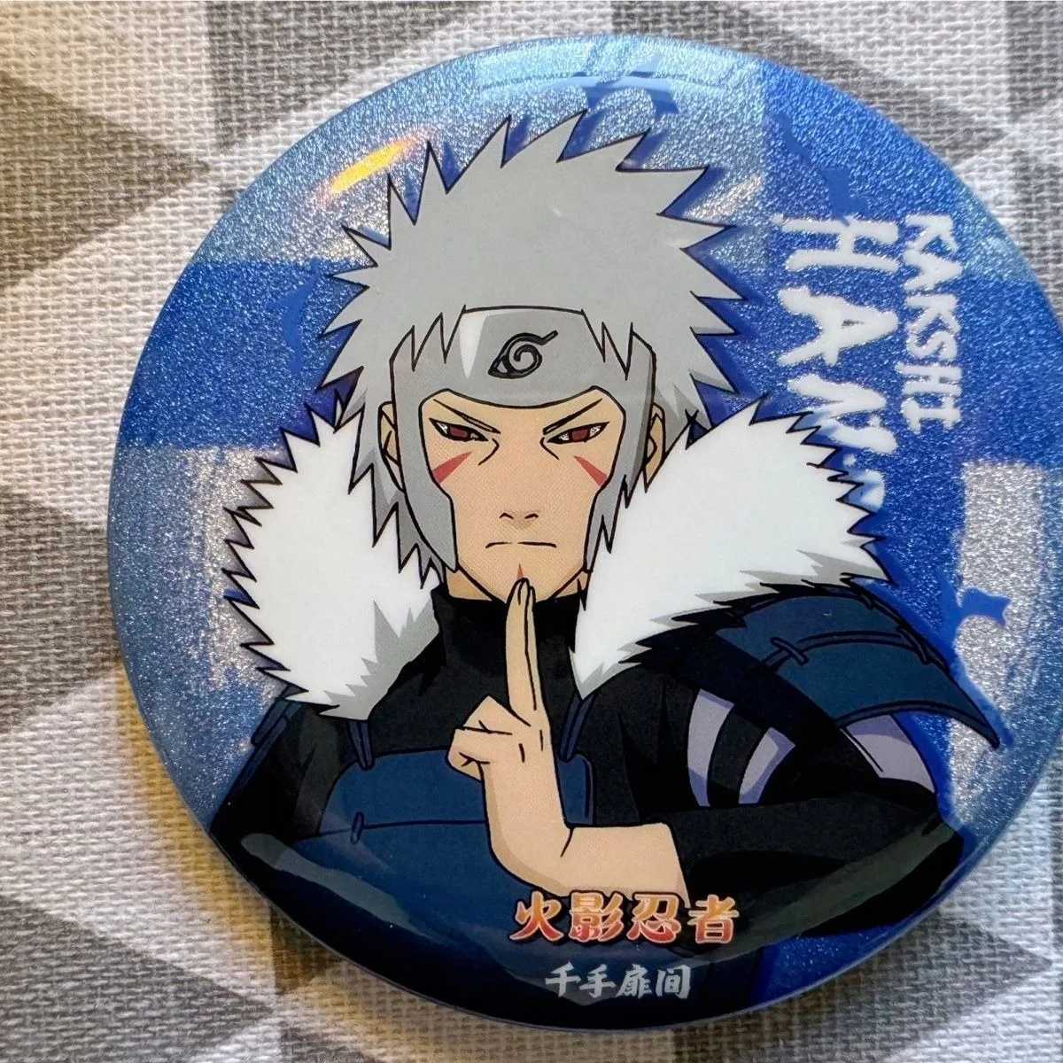 Naruto Flash Badge Brooch Anime Figure Uchiha Sasuke Senju Tobirama Shiny Badge Clothing Backpack Decoration Accessory Gift