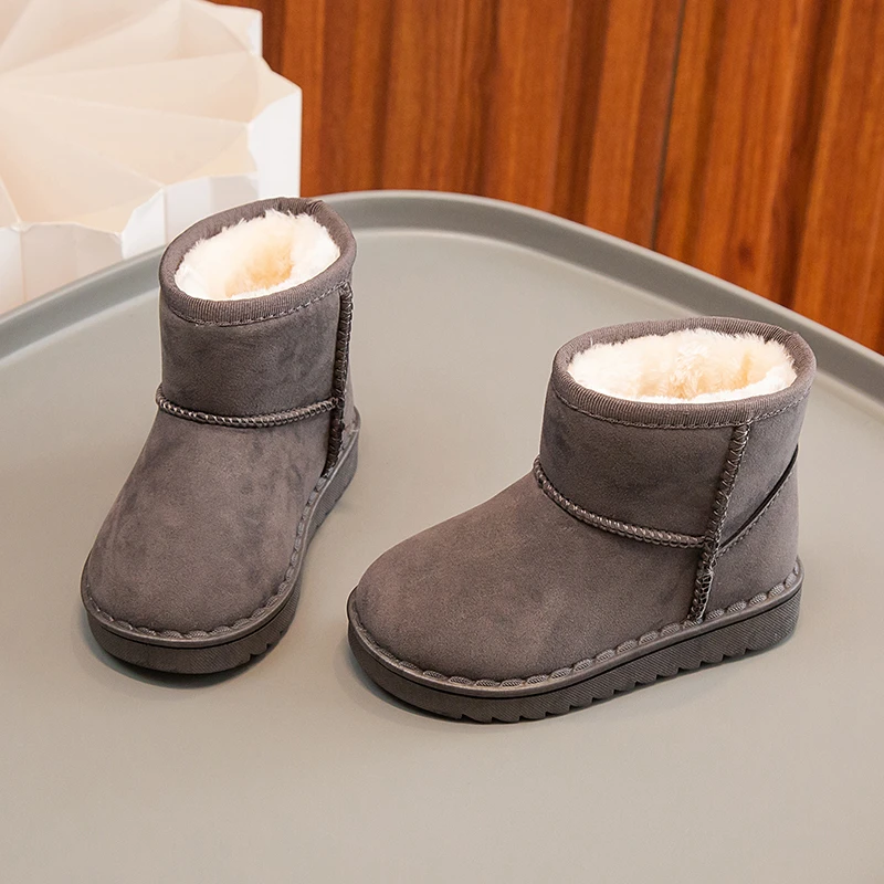 Kinder Schneestiefel Prägnanter Stil Plüsch Chunky Winter Kinder Kurzstiefel Einfarbig Slip-on Unisex Klassische Jungen Mädchen Schuhe 23-36 – Detail 12