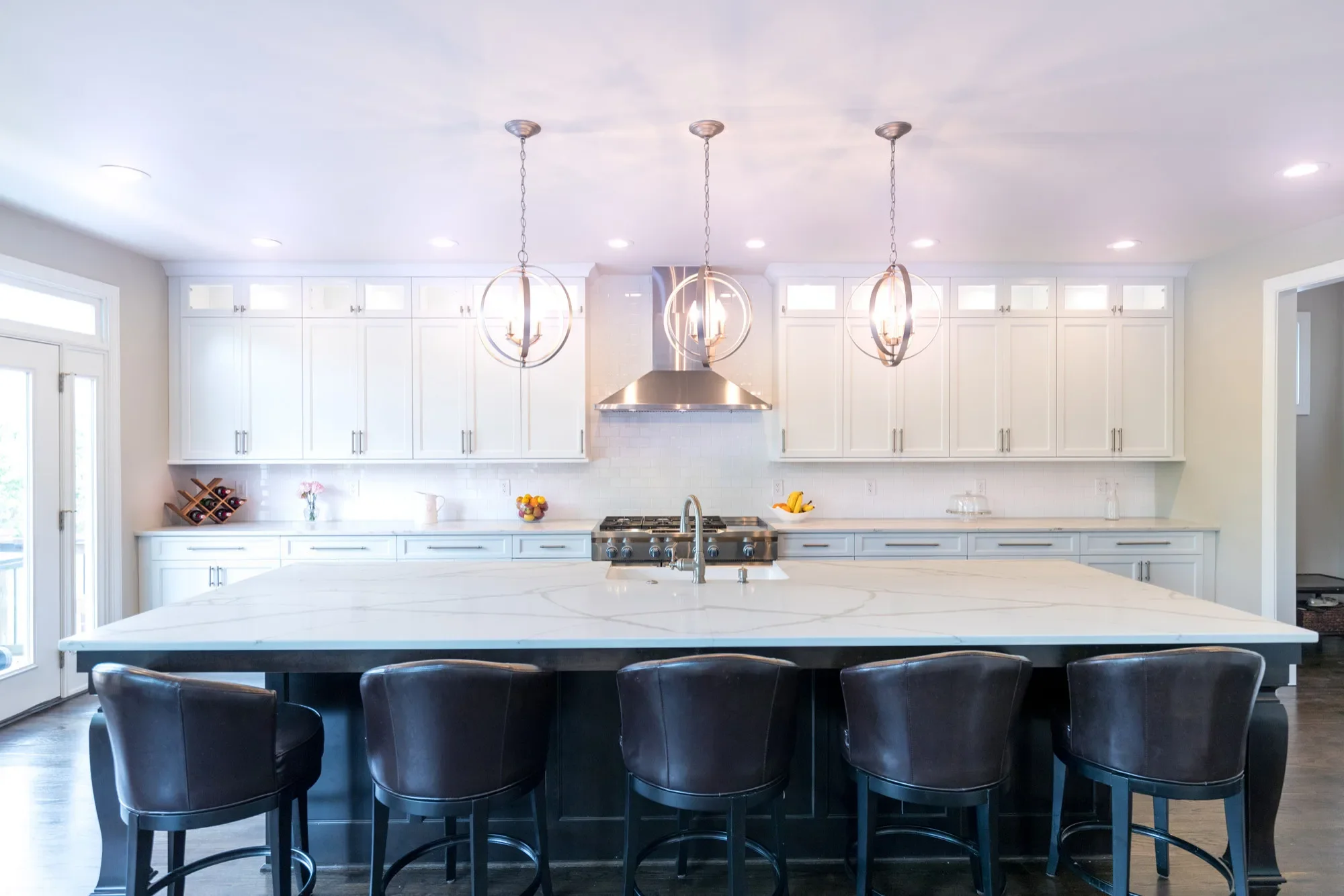 CBMmart USA White Light Shaker Style Custom Kitchen Cabinetry With Oven Cabinets And Marble Island