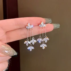 New Tassel Zircon Drop Earrings for Women High Quality Lucky Leaf Shape Gold Color Earrings Trending Jewelry Gift for Girlfriend