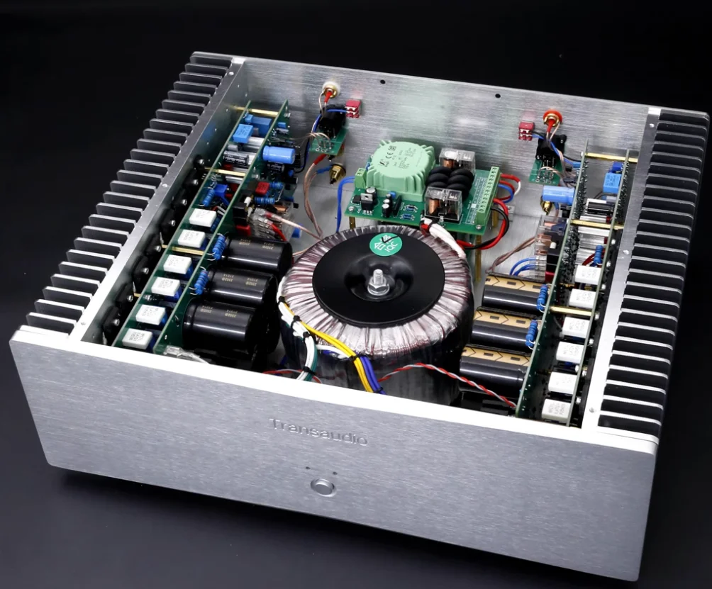 MASTER FM801 TransAudio High End Postversterker MJL4281 2N3440/5416 /250W/8Ω 500W/4Ω Met Single Ended+Balanceerde 2Way Ingang