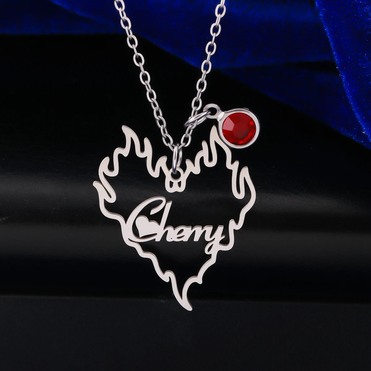 

Ожерелье из нержавеющей стали с полым сердцем и пламенем на заказ, женское модное ожерелье с подвеской, подарок на день рождения