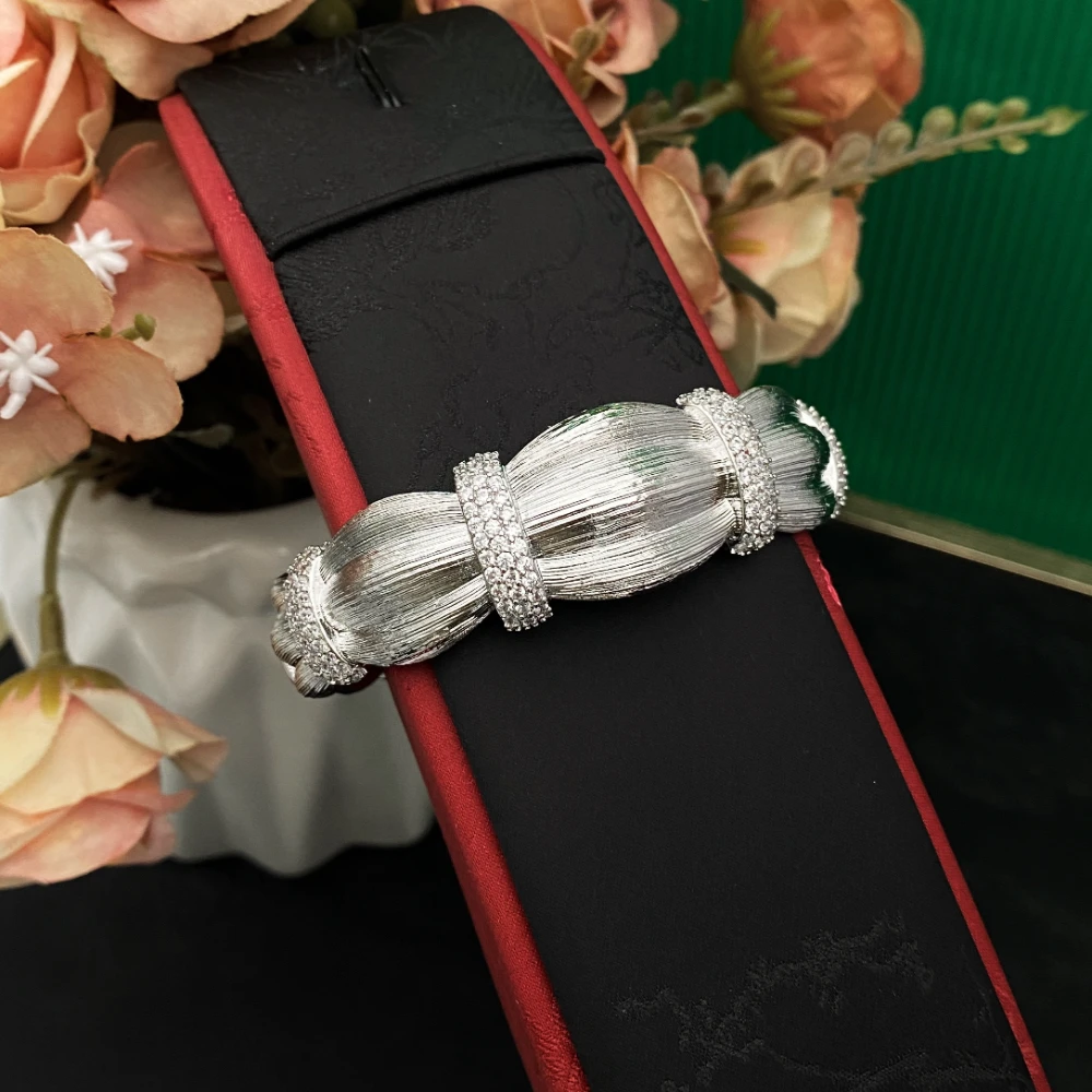 مجموعة مجوهرات عصرية للسيدات من JRH مع سوار من النحاس والزركون الاصطناعي وقلادة وأقراط وإكسسوارات أزياء كينيا للحفلات