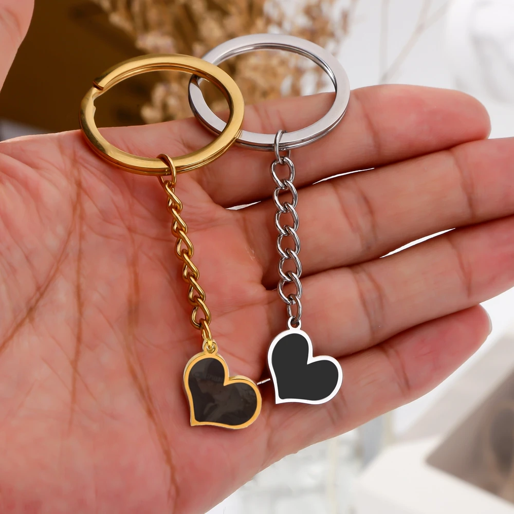 SGMAN Custom Heart-shaped Stainless Steel Key Chain Magic Hot Display Photo Small Pendant Family Couple Photos NK Figaro Chain