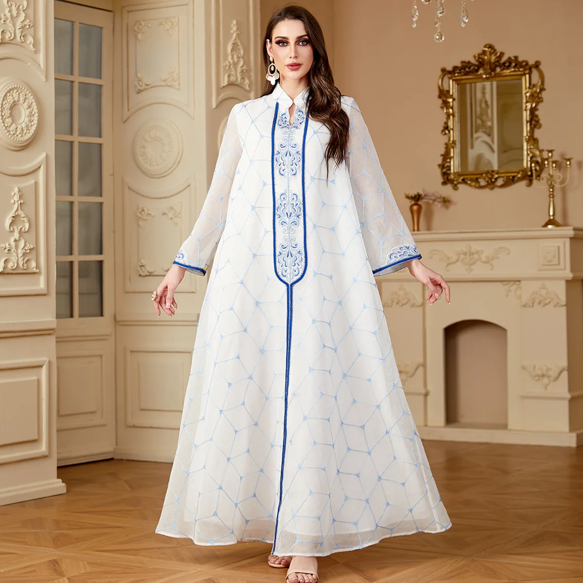 4142 New Fashion Embroidered Women's Muslim Robe Long Sleeve Dress