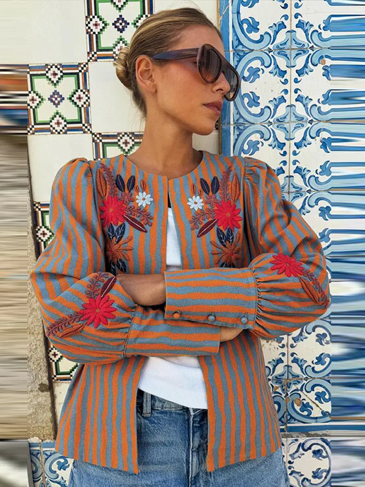2026 Early Autumn Striped Flower Embroidered Jacket Round Neck Long Sleeve Loose Coat Casual New Daily Ladies Clothing view 2