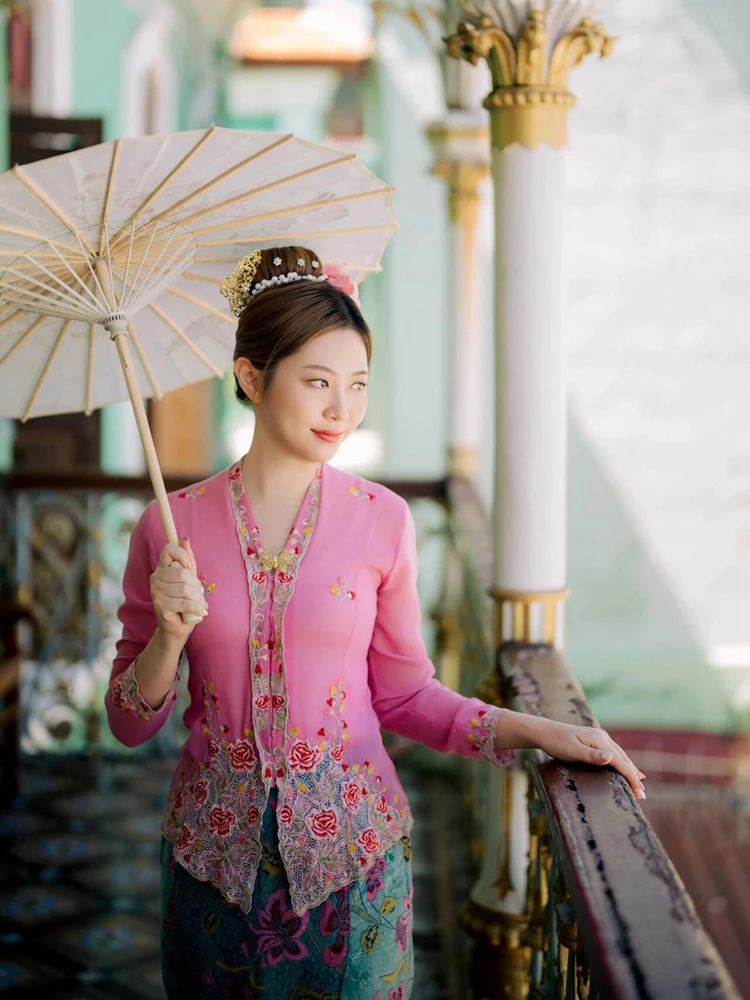 

New Ethnic Dai Women's Photography Costume Set Floral Hairpin Travel Photography Studio Minority Small Outfit