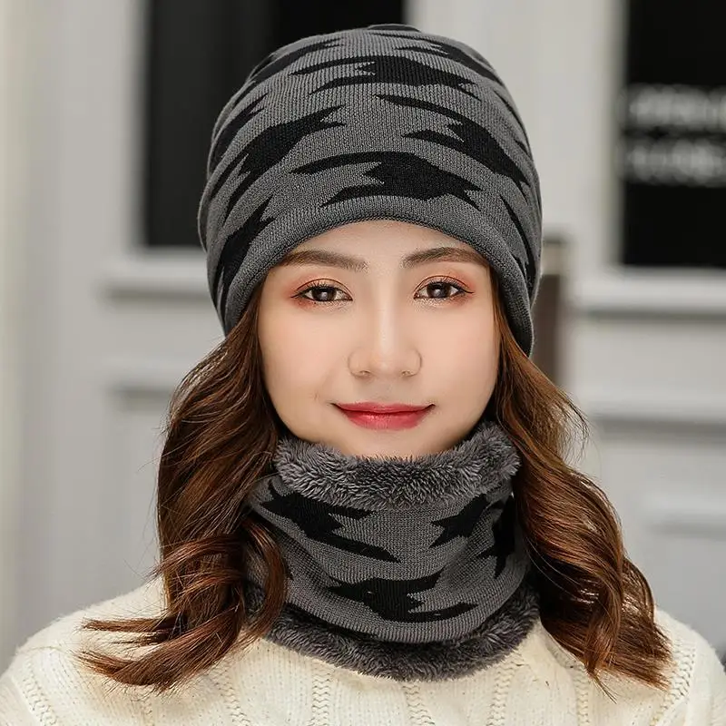 

Women's Hat And Scarf 2 Piece Set Winter New Ladies Knitted Warm Hat Fashion Trend Female Caps