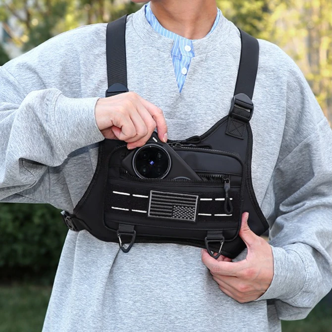 

New T actical Chest Bag Is Fashionable and Convenient for Outdoor Sports Hiking and Mountain Climbing