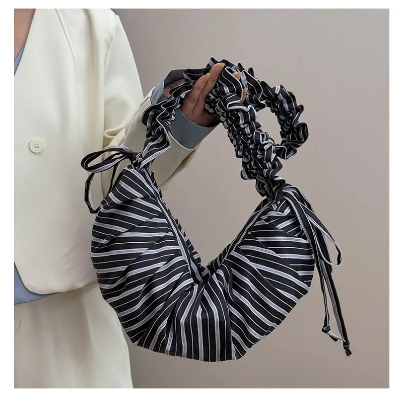 

Нейлоновые полосатые повседневные сумки через плечо на молнии, модные сумки 2025, хит продаж для женщин, весенние мягкие универсальные женские сумки на плечо