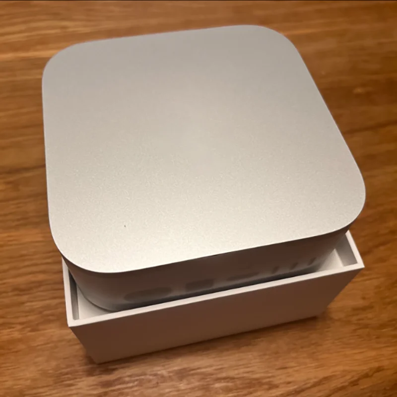 

Мини-настольный компьютер Mac 2024 с чипом M4 Pro, 16 ГБ ОЗУ, 256 ГБ/512 ГБ/1 Т/2 ТБ SSD-накопитель Gigabit Ethernet.