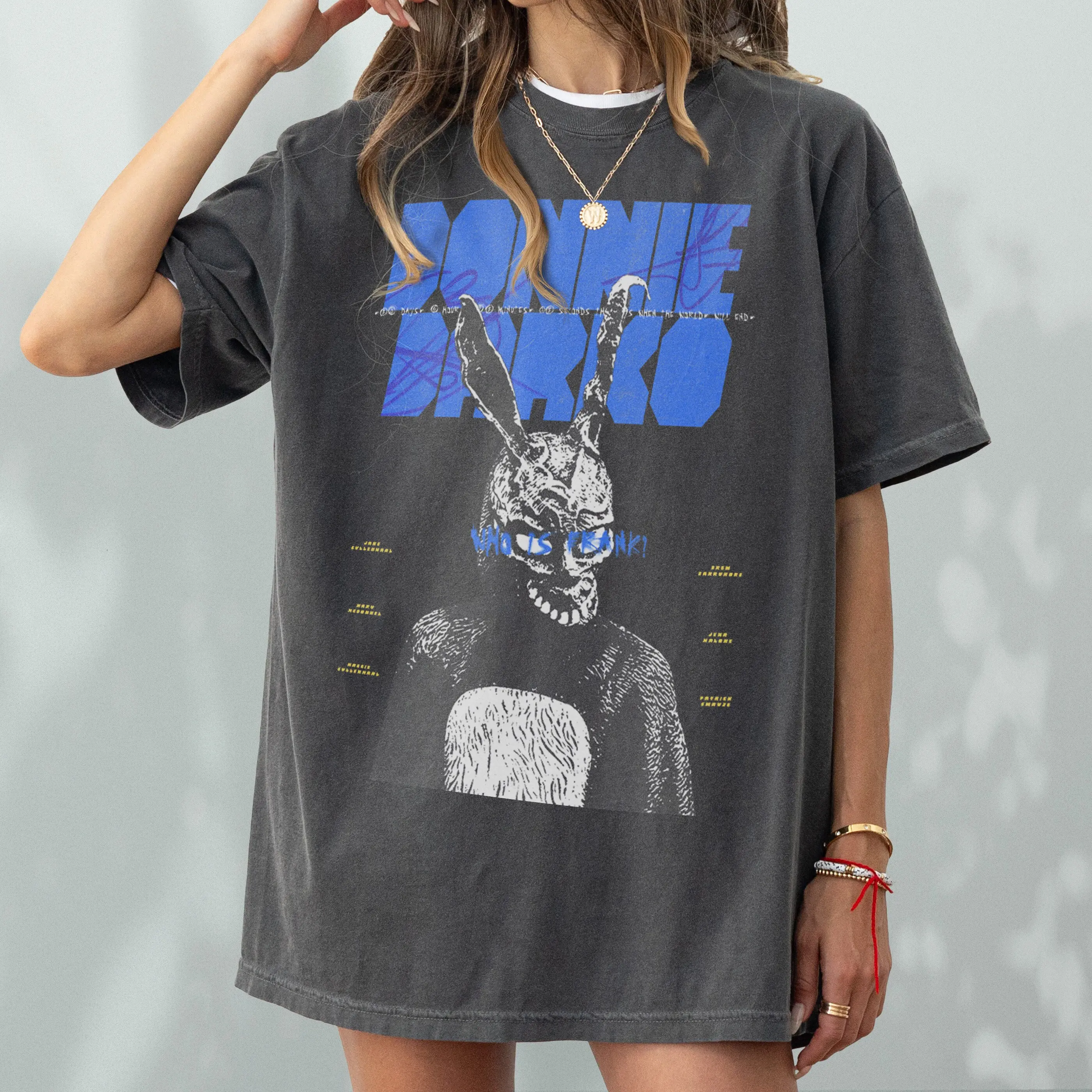 Vintage Donnie Movie T-Shirt Retro Darko Bunny Poster Tee Sci Fi Scary Movie Grunge Streetwear T Shirt 2000s and 90s Darko