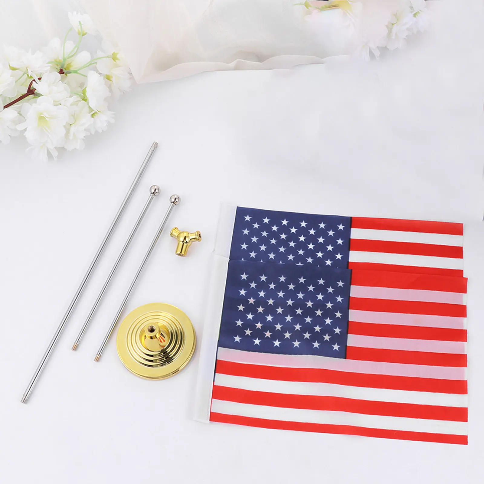 

Набор из 2 настольных флажков: Декоративный флаг США, креативный дизайн, 21x14 см, полиэстер, двойная строчка, золотое основание, для офисного стола, вечеринок и праздников