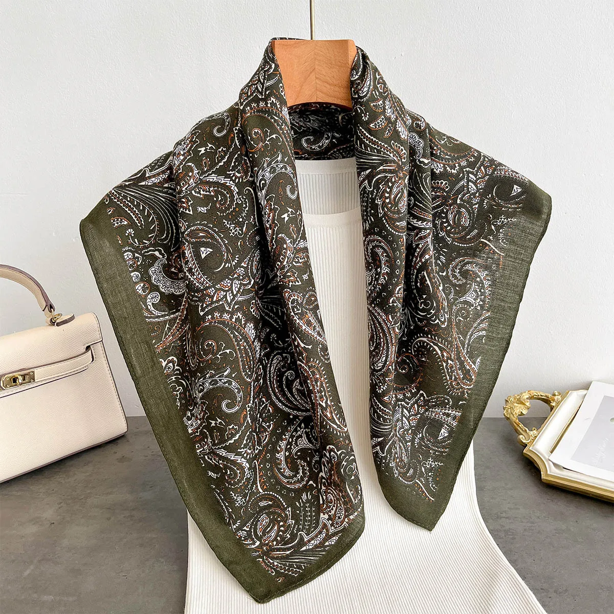 Scarf Women Paisley Bandana Square Scarf Retro Kerchief Neck Scarf Bag Ribbon Hair Band Vintage Boho Printed Handkerchief