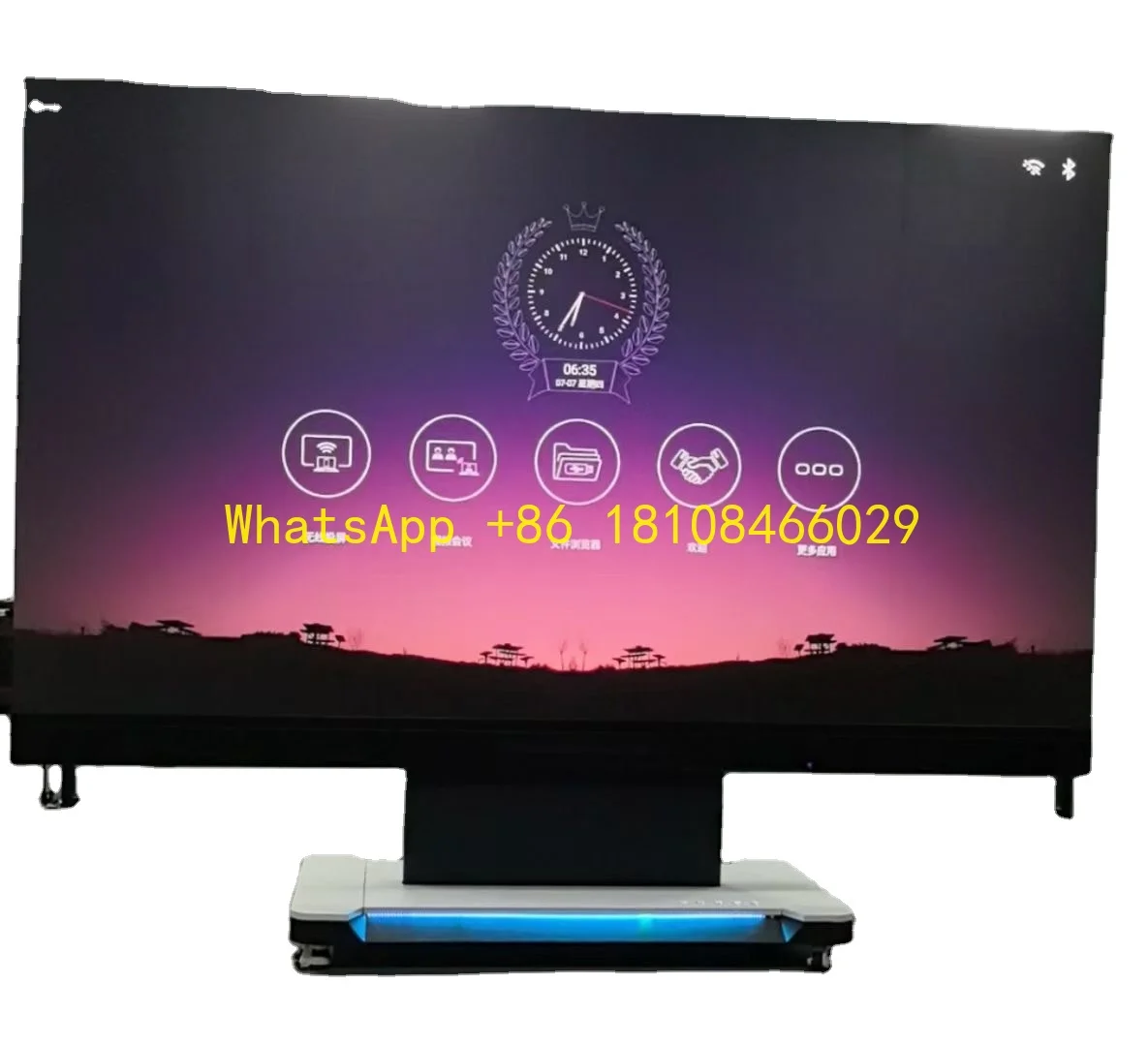 Máquina multifuncional de 135 polegadas com tela dobrável de elevação de design personalizado e recursos de LED