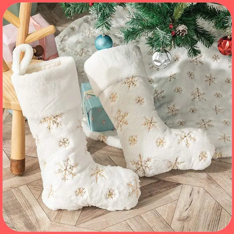 A76I-Plush Snowflak… - image