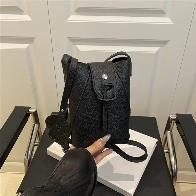 

New Trustworthy Small Crossbody Bags Soft Hasp Mini Cell Phone Purse Small Shoulder Purse for Women Solid Phone Purse