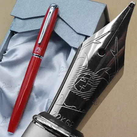 

Picasso 916 MALAGA Lacquered M Nib Red students practice calligraphy Fountain Pen 0.5mm. free shipping