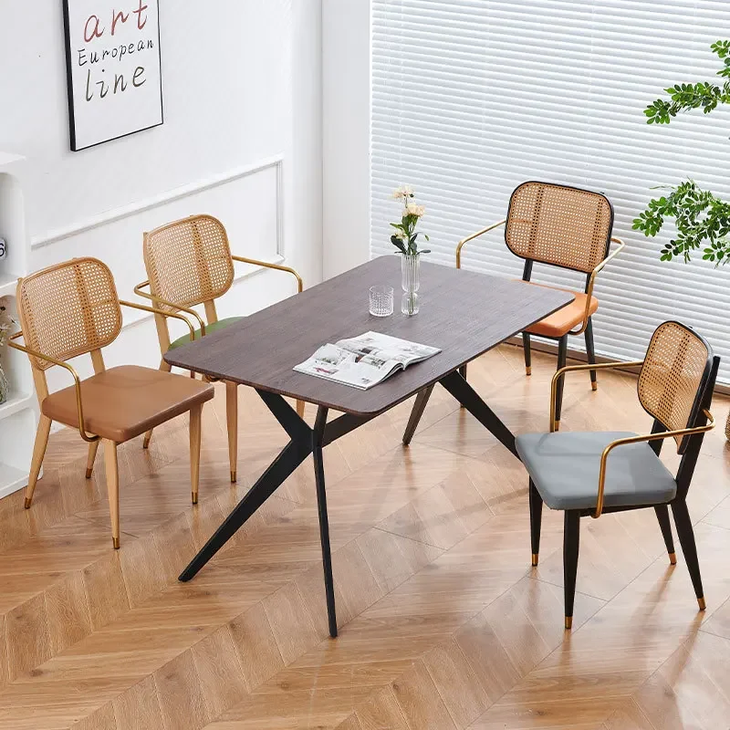 Nordic lichte luxe eetkamerstoel huishoudelijke stoel groothandel smeedijzeren Europese rotan stoel hotel café vrijetijdsstoel